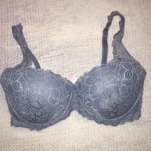 Victoria’s Secret PiNK Bra